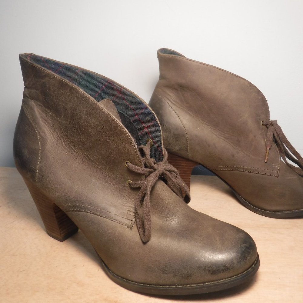 Indigo by Clarks Tan/Grey Leather Ankle Boots